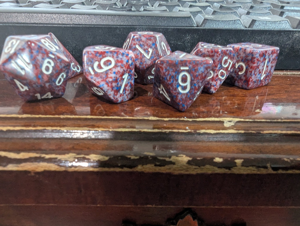 小物 chee Chessex POD Set : Red & Blue with White numbers 7-Dice Set