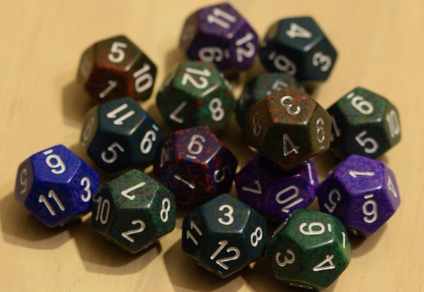 Random Set of 18mm d12 Twelve Sided RPG Dungeons and Dragons Dice (6) Chessex