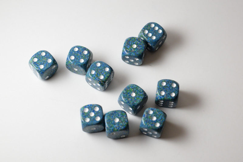 Sea Speckled 16mm D6 Pipped (sold per die)