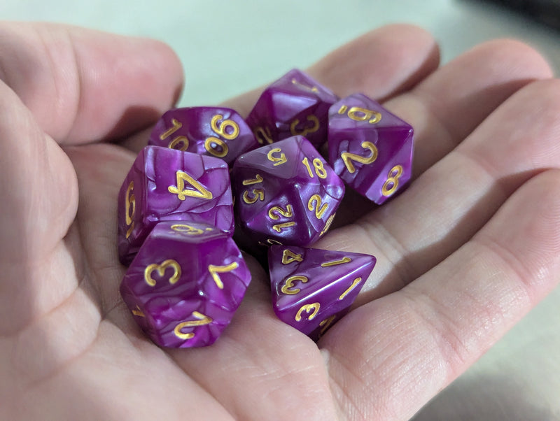 Amethyst Pearl 7-Dice Set: Enchanting Elegance for D&D Adventures