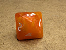 Chessex Rainbow Pearl Amber/white d8 – Rare Single Die