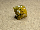 Chessex Rainbow Pearl® Tortoise Shell/White d8 – Out of Print 1990s Rare Single Die