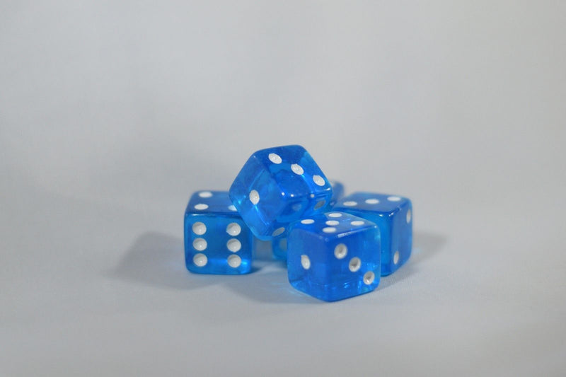 5 BRAND NEW BLUE  DICE 19mm 5 Great DICE Casino PLAY Home Games Crafts BIG FUN