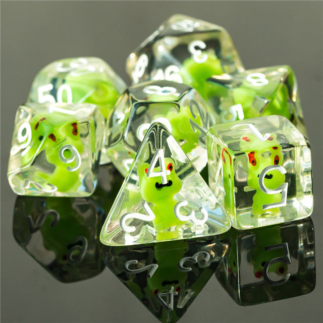 7-Dice RPG DND Dice set Green Frog Inclusion