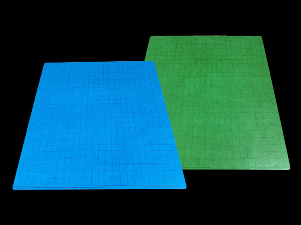 [Preorder] Battlemat™ 1" Reversible Blue-Green Squares (23 ½" x 26" Playing Surface)