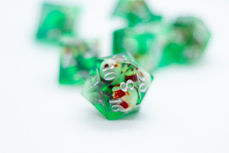 Teal Green Skull Inclusion 7-Dice Set Resin Sharp Edge RPG DND (Limited Stock)